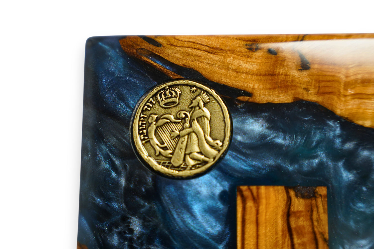 Sea of Thought – Olive Wood Chess Set