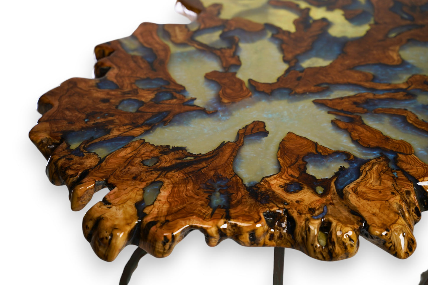 “Breath of the Sea” Coffee Table – 900-Year-Old Olive Root & Pearl-Blue Epoxy
