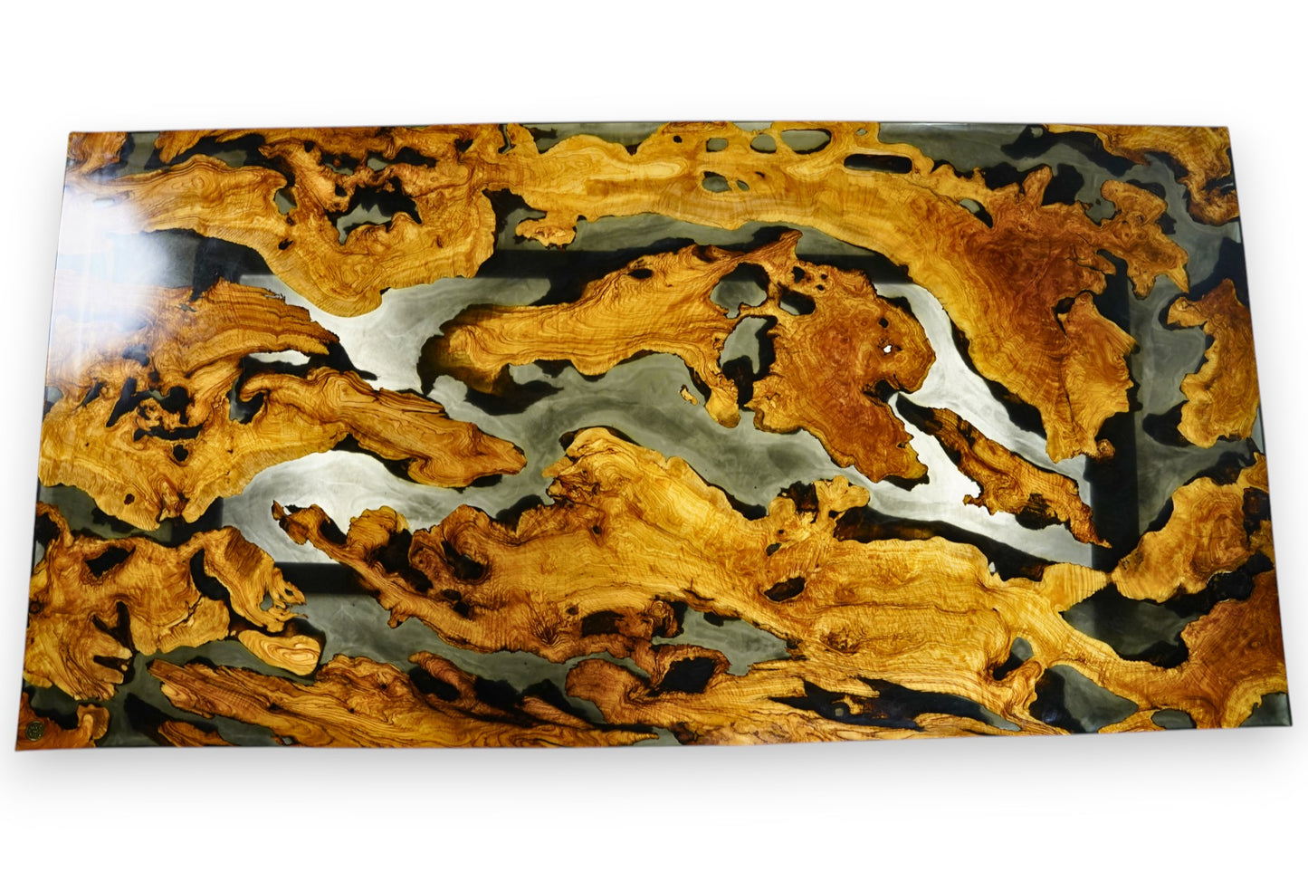 “Olive Glory” Dining Table – 1000-Year-Old Olive Wood & Black-Crystal Epoxy